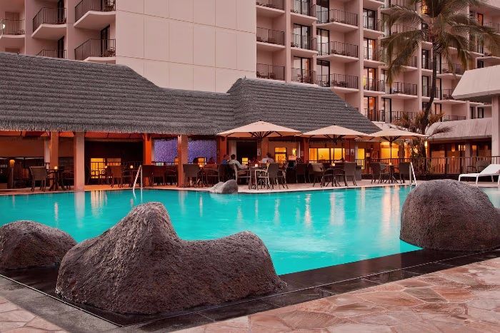 King Kamehameha''s Kona Beach Hotel pool